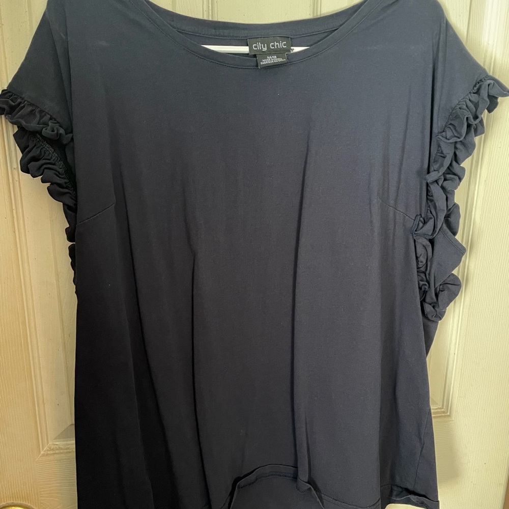 City Chic Sleeveless Blouse with Ruffled Details - 18
